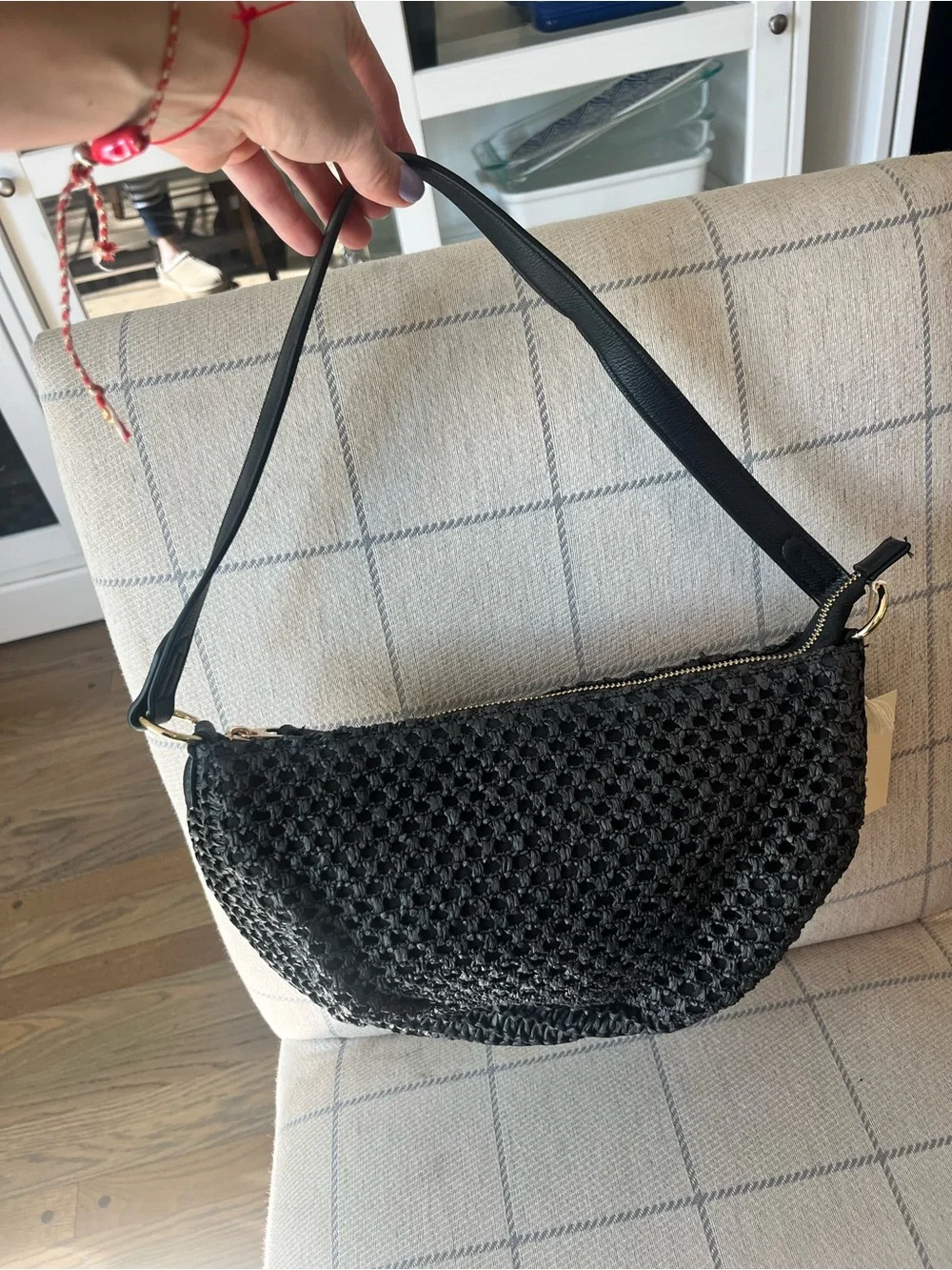 Universal Thread Black Woven Crescent Shoulder Bag - Picture 5 of 9